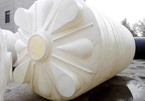 原水处理设备 30吨抗旱水箱制造商补强套: 本公司的pe容器产品在以下